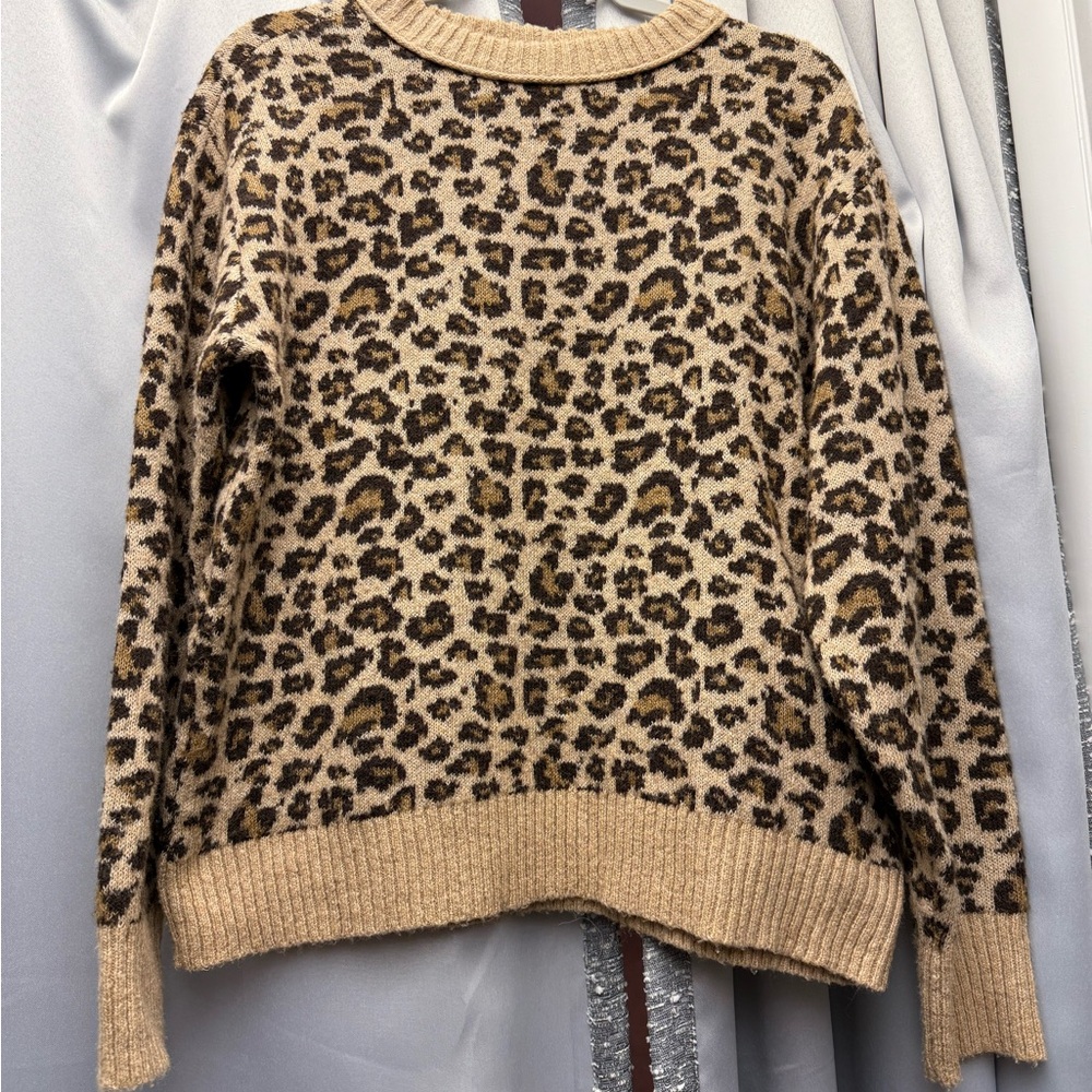 American Eagle Outfitters Tan Leopard Print Sweater
